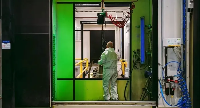 NDT Fluorescent Penetrant Inspection